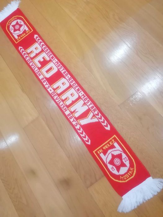 Cachecol claque do FK Velez Morstar (Bosnia) - Red Army H8