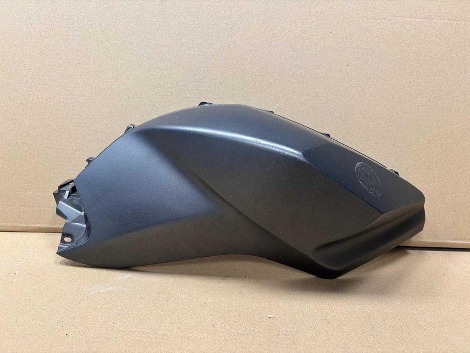 Osłona baku Prawa Owiewka Nakładka Yamaha YZF-R125 [2.1]