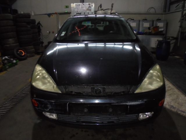 Carro MOT: FXDA CXVEL: XS4R7002C FORD FOCUS 2000 1.4 75CV 5P PRETO GASOLINA