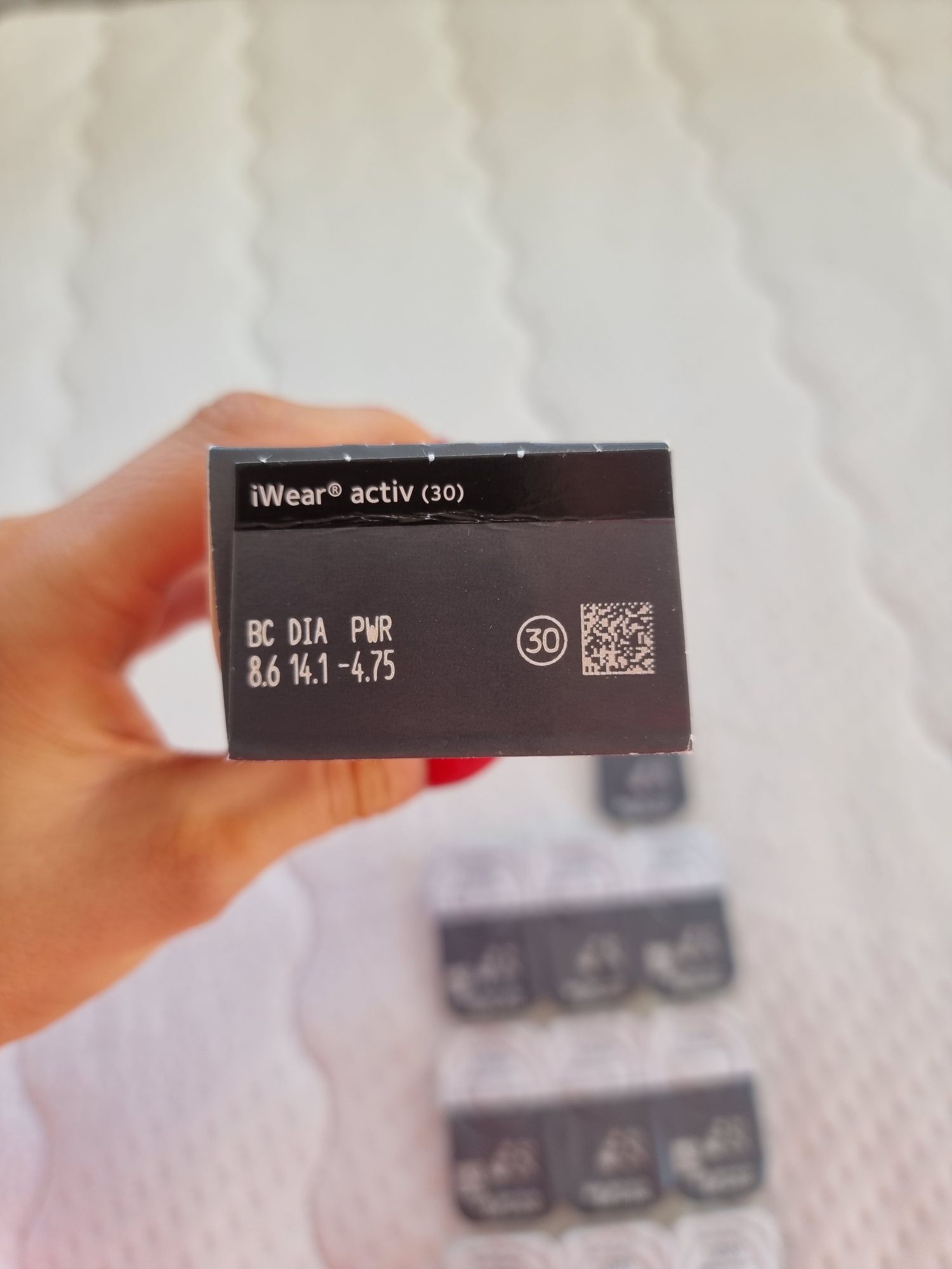 Soczewki kontaktowe -4.75 iWear activ