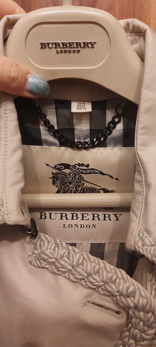 Nowy płaszcz Burberry rozmiar 38