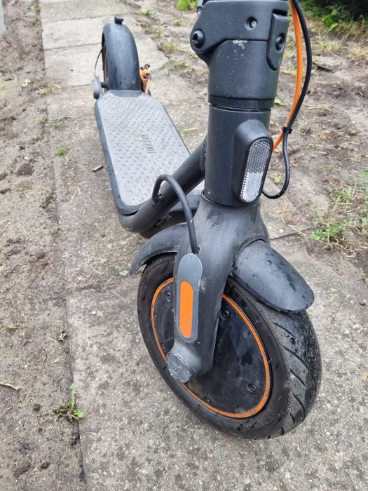 Hulajnoga elektryczna segway f40 mocna