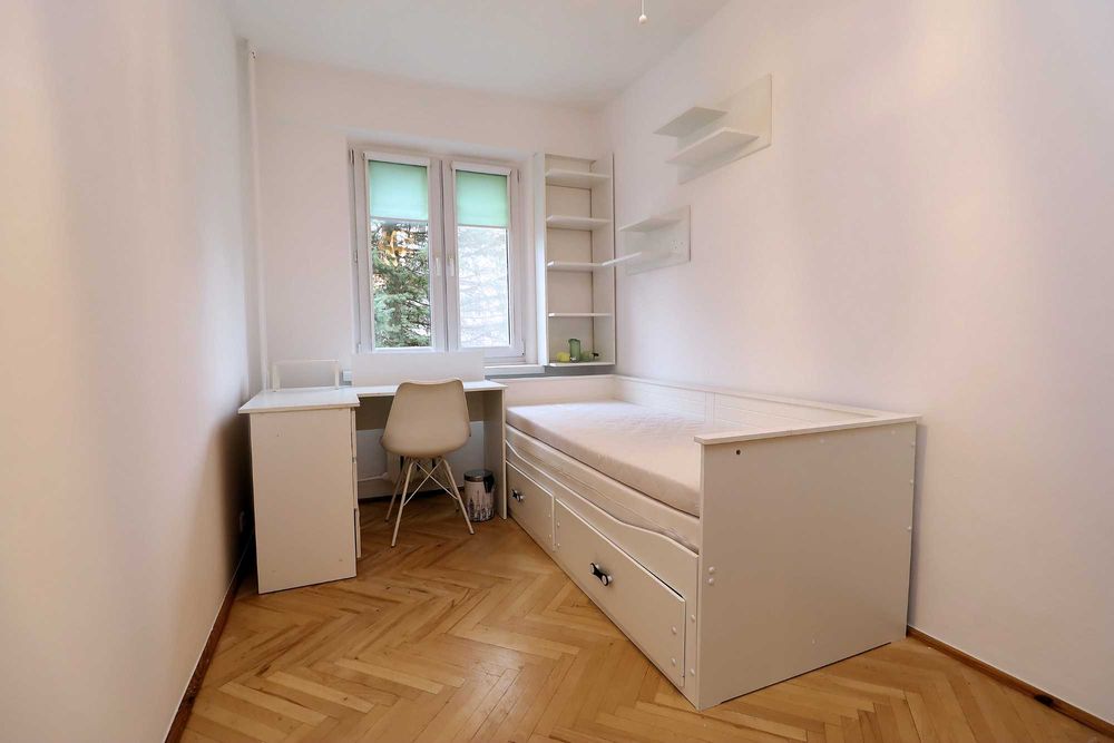 ul.STARZYŃSKIEGO/ 4 pokoje / po remoncie / dużo szaf / tereny zielone