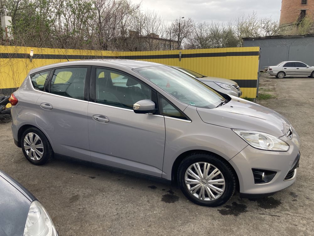 Продаю автомобіль Ford C-MAX 2011