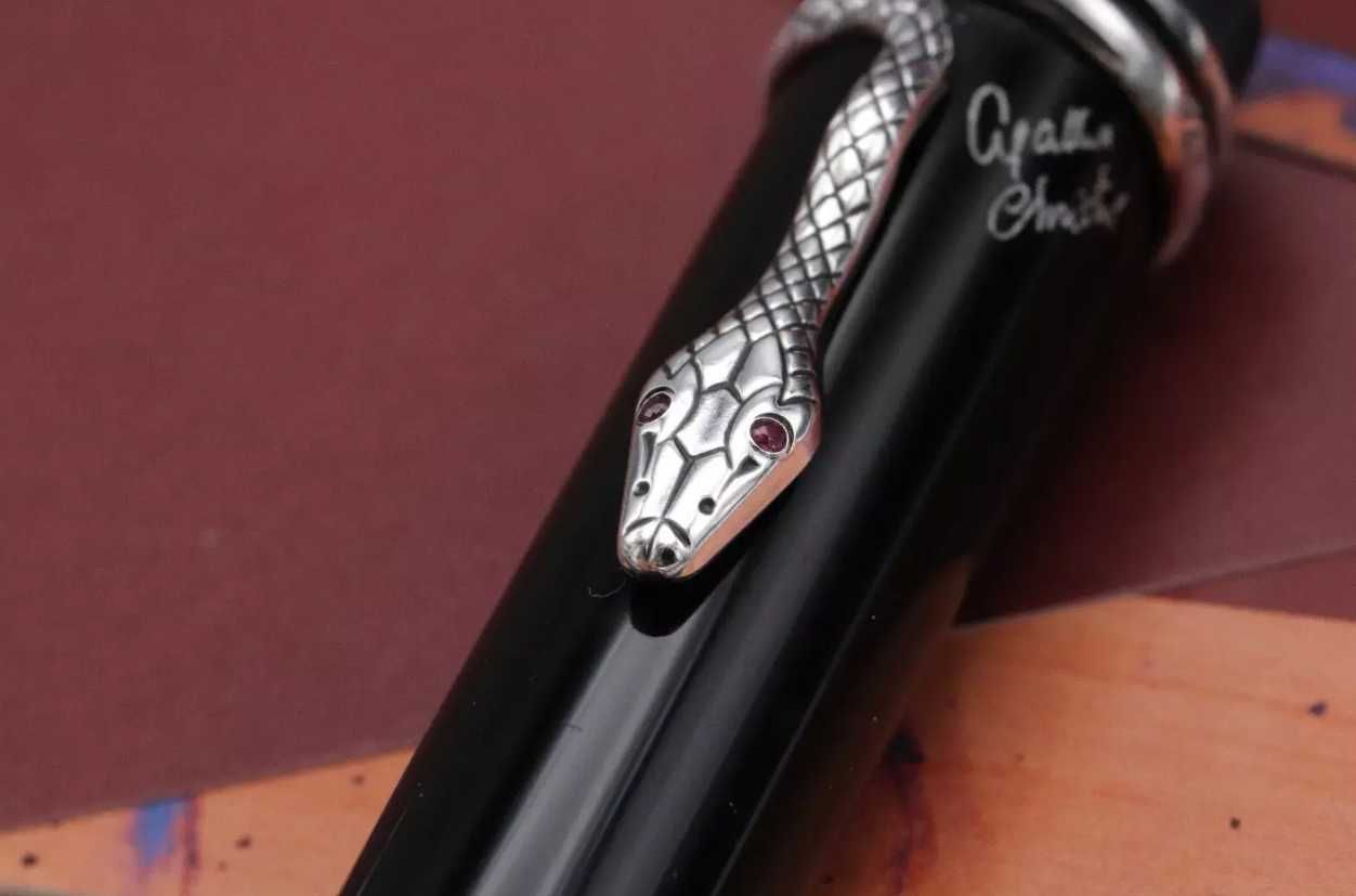 Montblanc Writers Edition 1993 Agatha Christie Fountain Pen