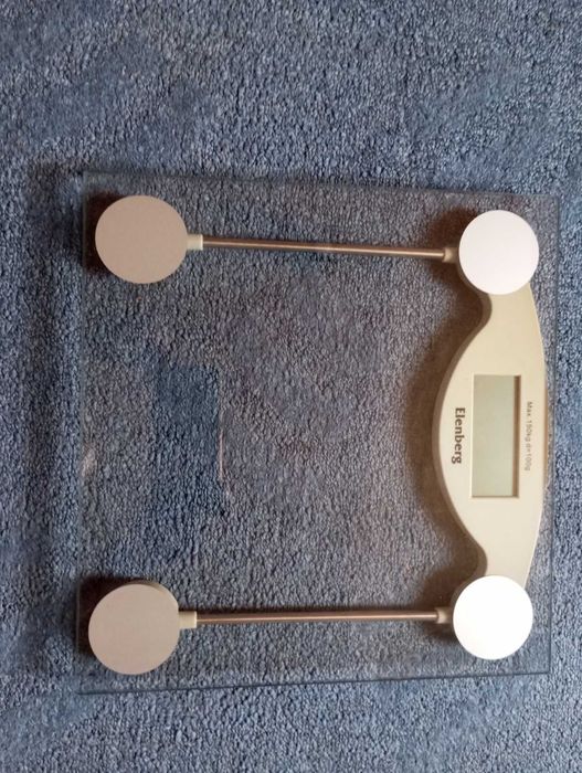 Продам весы напольные