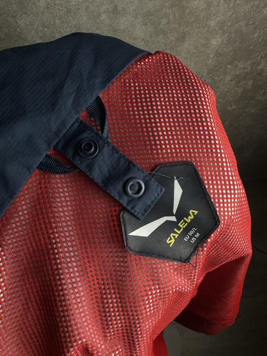M-L(size) Трекінгова куртка Salewa Power-Tex