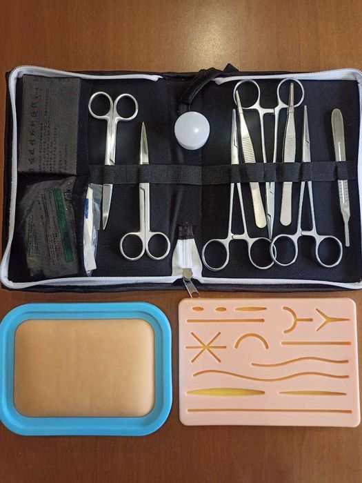 Навчальний хірургічний набір 3-в-1