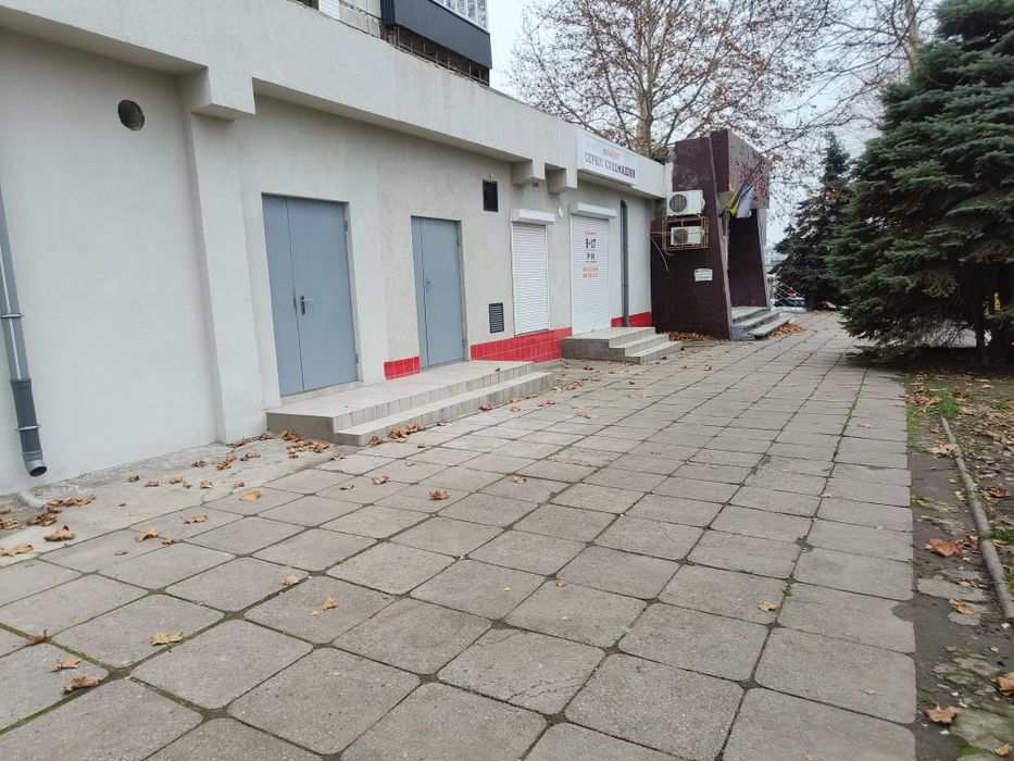 Помещение(СВЕТ ЕСТЬ ВСЕГДА) 100 кв. м. Шевч. мкр. р-н, ул. Красная, 3.