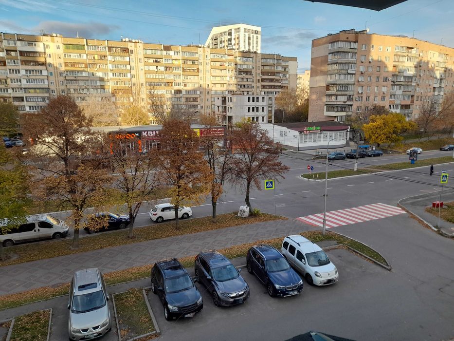 Вишгород Центр Суперфасад н/ф 72кв.м. Активний трафік