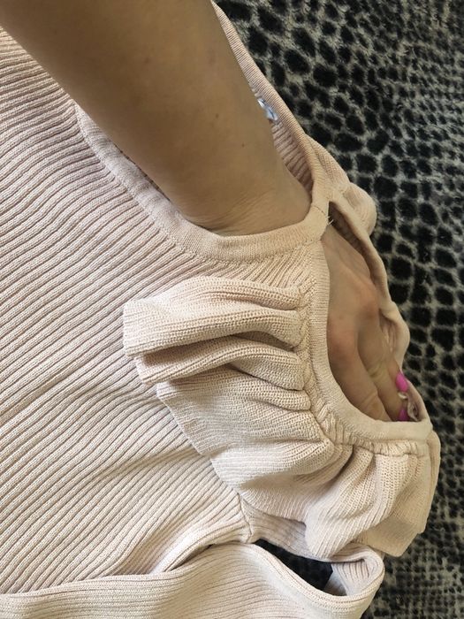 Стильная кофта в рубчик Guess