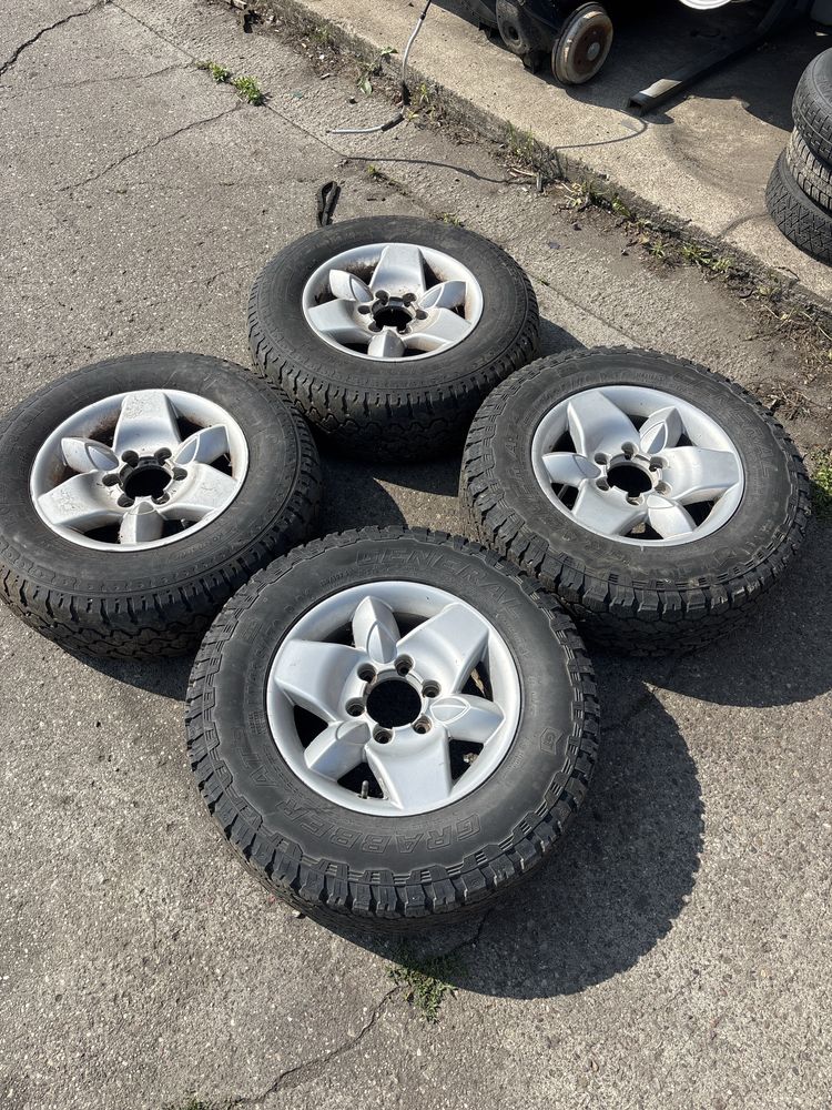 Koła alu felgi opony terrano 6x139.7 235/70 16