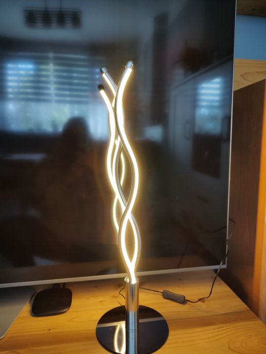 Lampa LED 12w nowoczesna