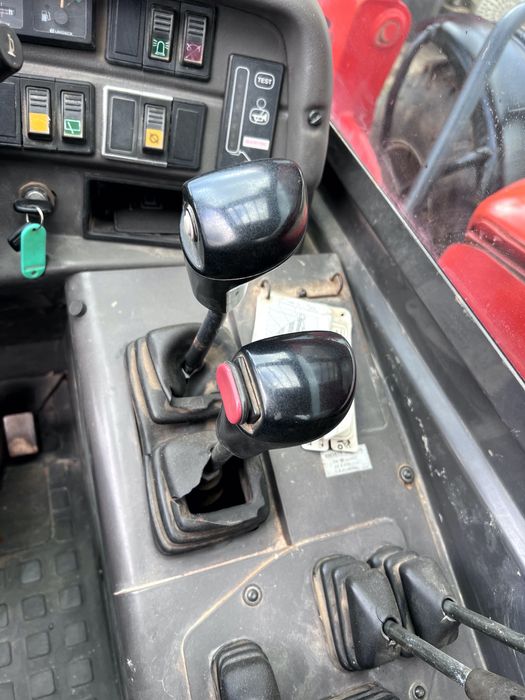 Máquina Telescópica MANITOU 1440 SL