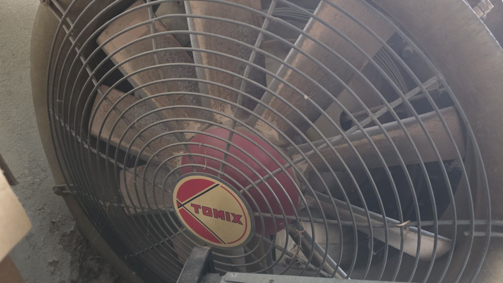 Pulverizador/atomizador tomix 400 litros com turbina