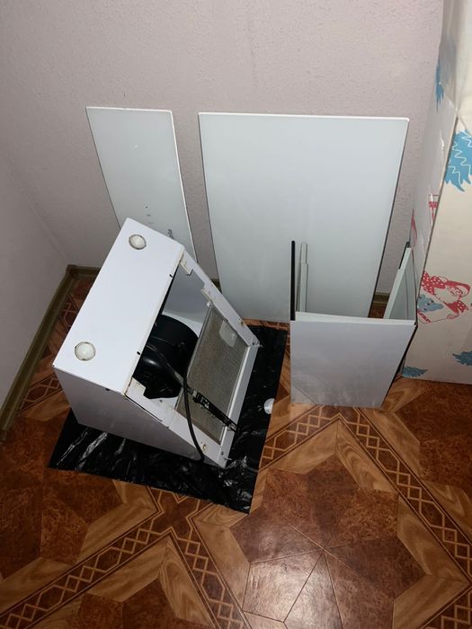 Кухонна витяжка ventro