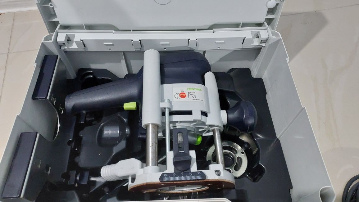 Вертикальний фрезер Festool OF 1010 EBQ-Plus