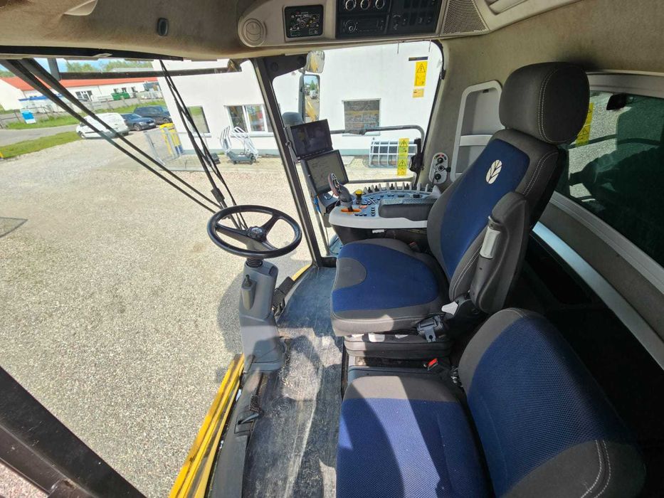 New Holland CX8.90