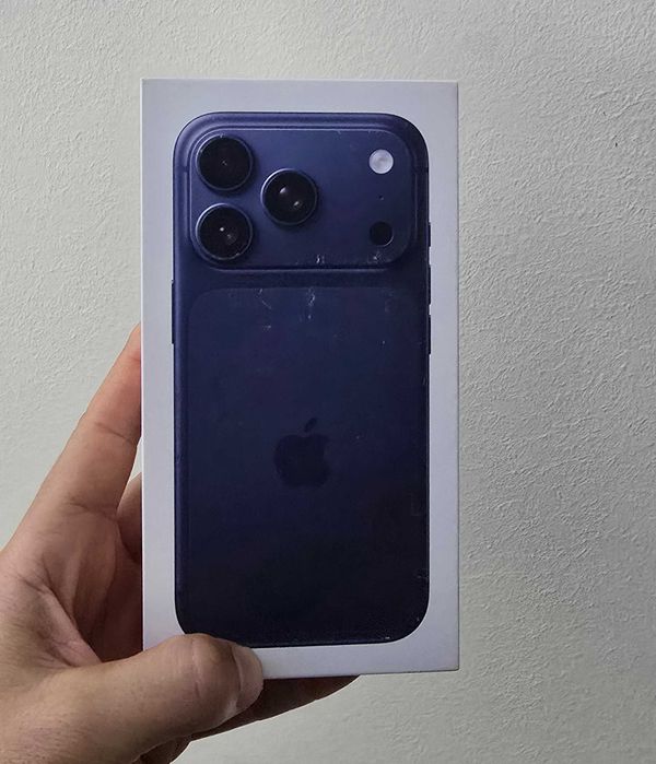 Iphone 17 Pro 256 GB Deep Blue Selado