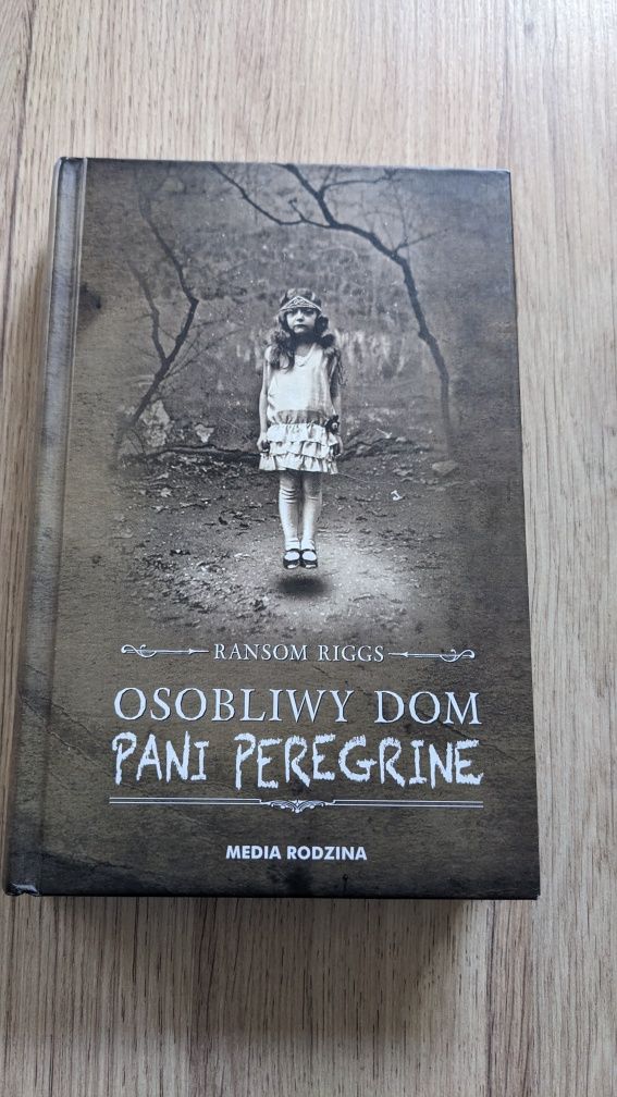 Ransom Riggs - Osobliwy Dom Pani Peregrine