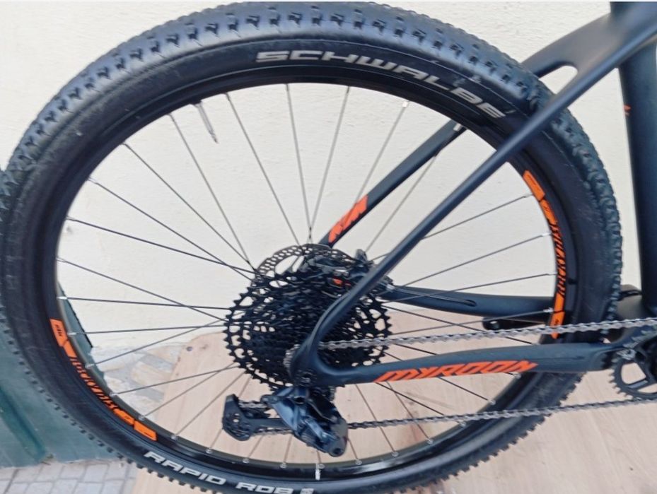 JF-Bikes Bicicletas KTM Myroon Carbono 12v M e L.