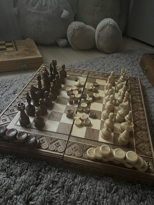 Продам шахмати , нові, дерево натуральне
