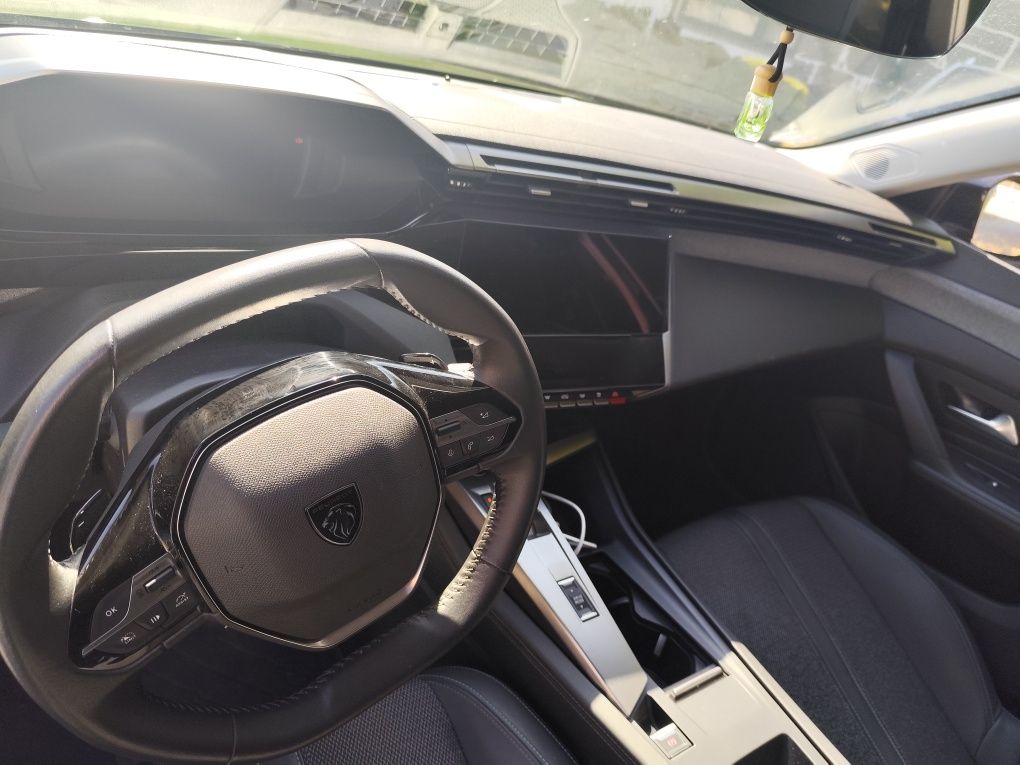 Peugeot 308 híbrido 2022 plugin
70 mil km