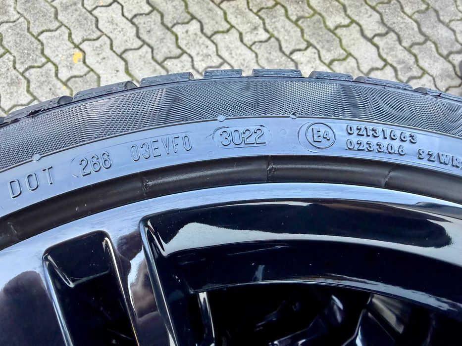 Alufelgi AUDI A5 S5 S-Line B9 8W0 Oryginalne 19 Zimowe Czarne JAK NOWE