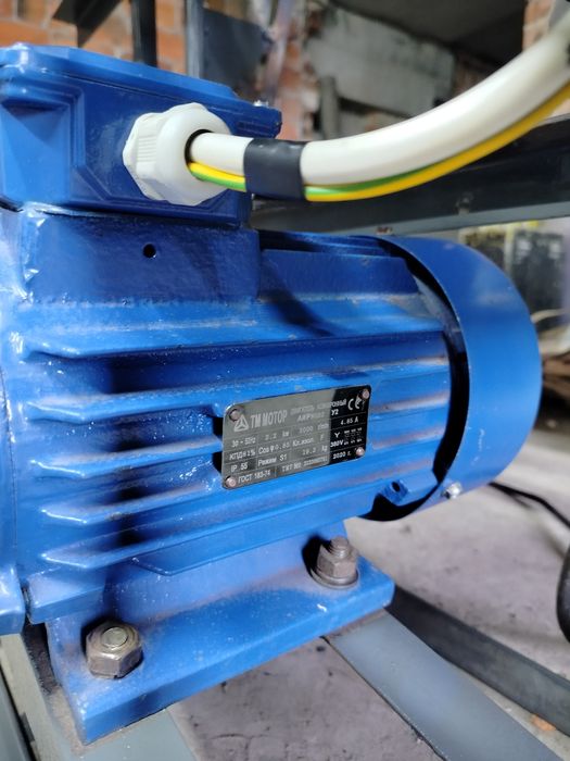 Станок деревообрабатывающий