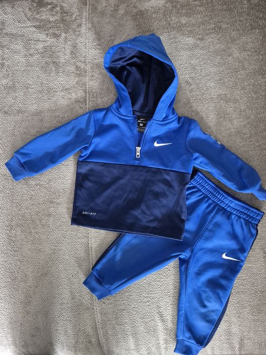Dres komplet niemowlecy Nike r. 74