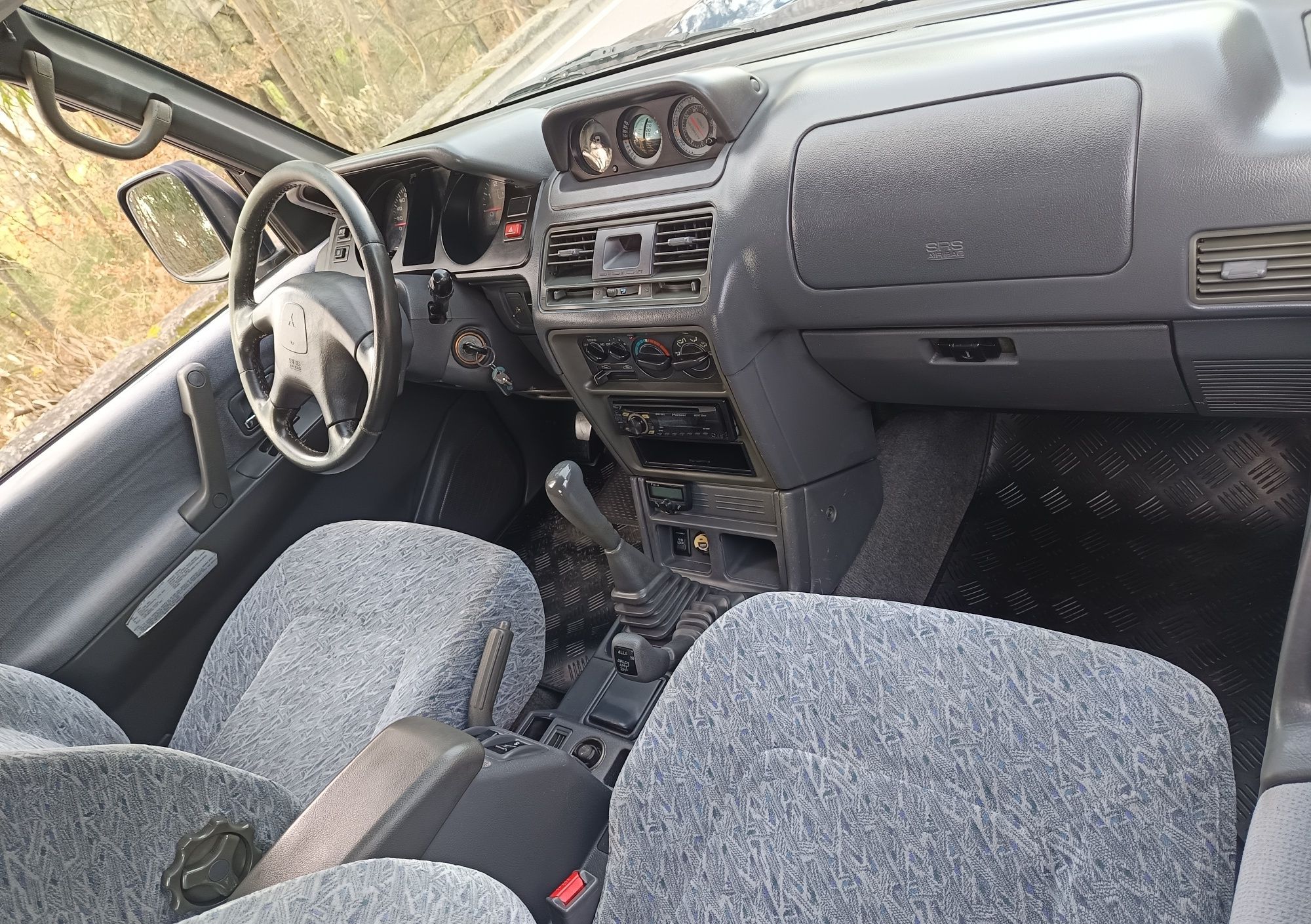 Mitsubishi Pajero 2.8 V20 Abas Largas Troca