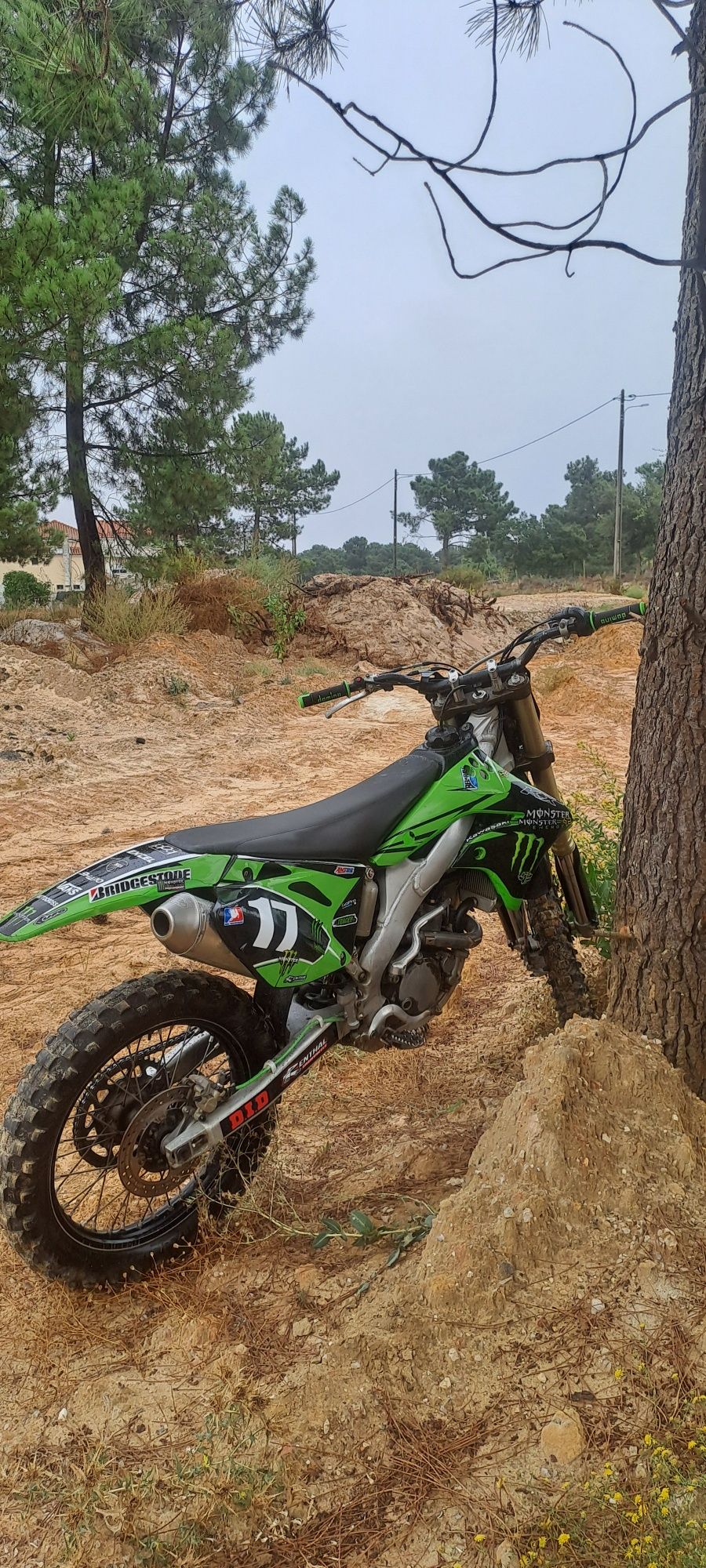 Kawasaki kx250f ano 2009