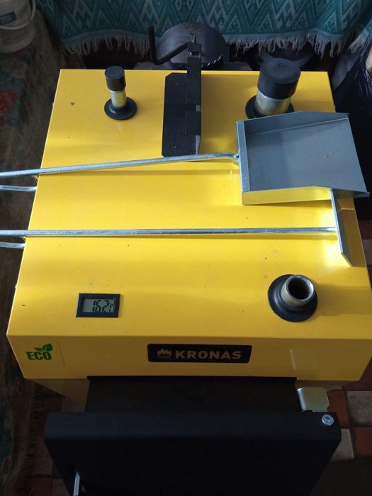 Твердопаливний котел новий