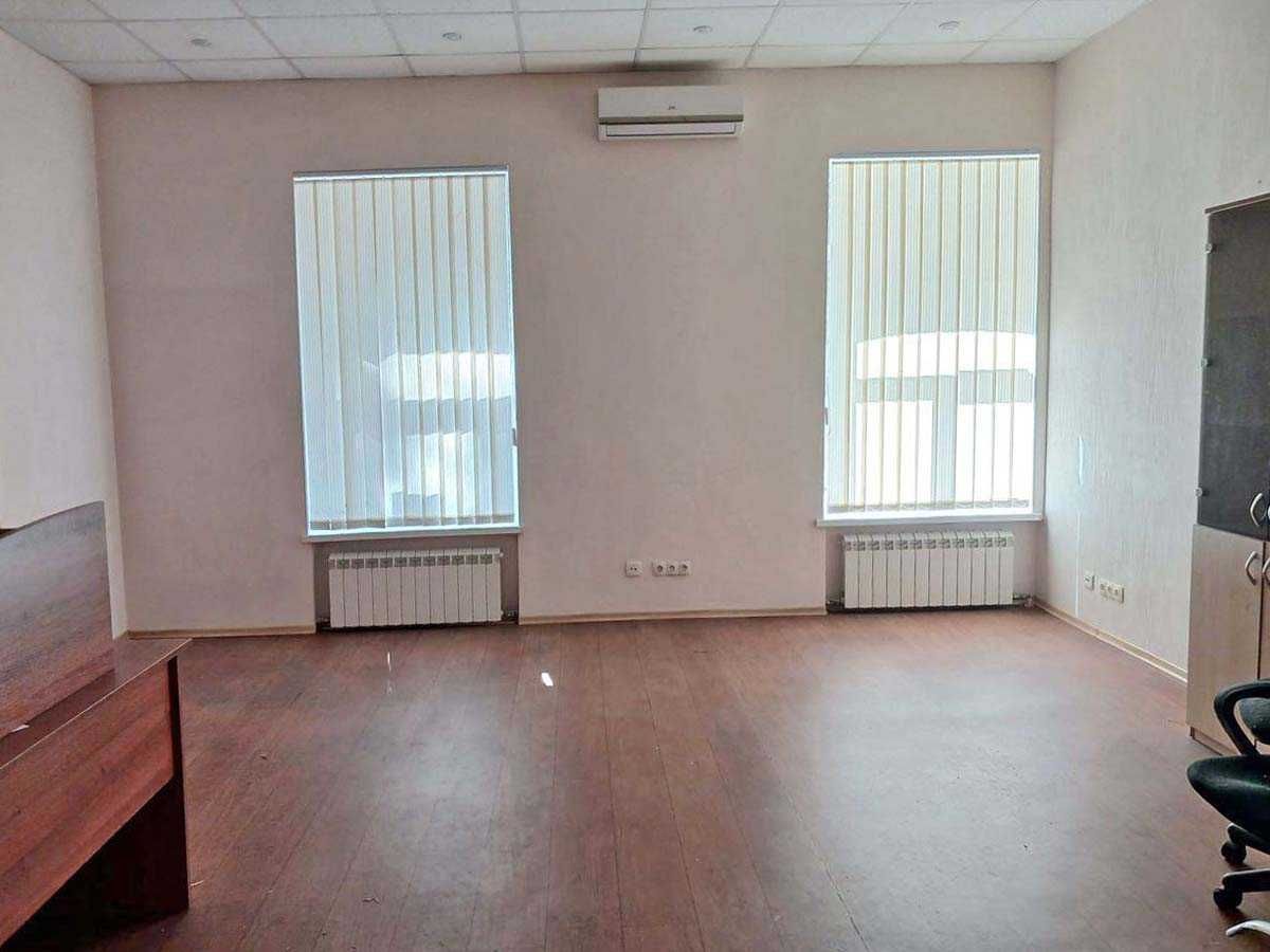 Від власника Окрема будівля 1280 м² Мазепи вул. 10 Метро Арсенальна