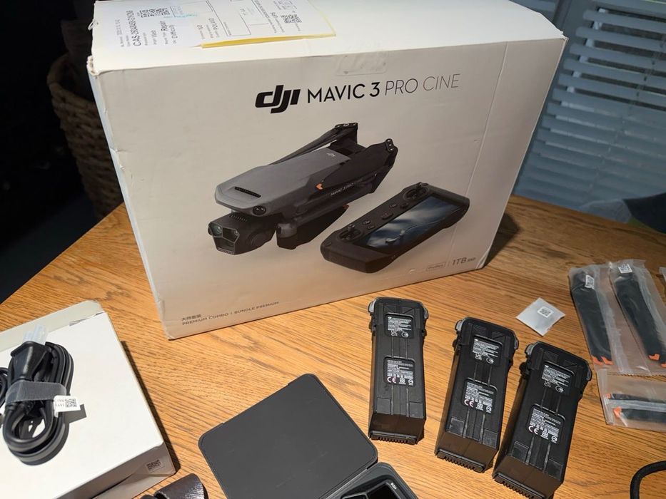 Dron DJI MAVIC 3 PRO CINE Premium Combo NOWY (po oficjalnej wymianie)