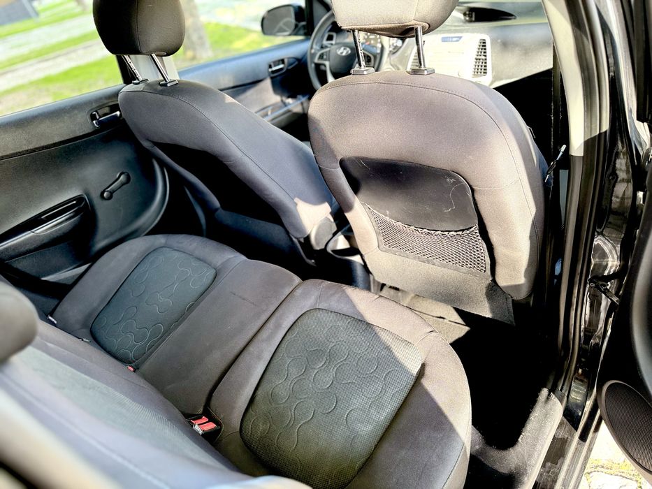 Hyundai 2011 1.2 Gasolina Nacional