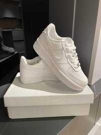 Air Force 1 07 White Sneakers 41