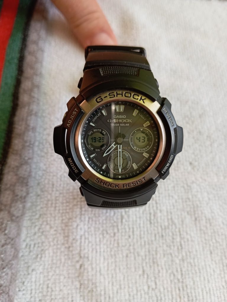Casio G-Shock AWG -100