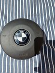 Airbag poduszka powietrzna BMW F82 F10 F30 M-pakiet black czarne logo