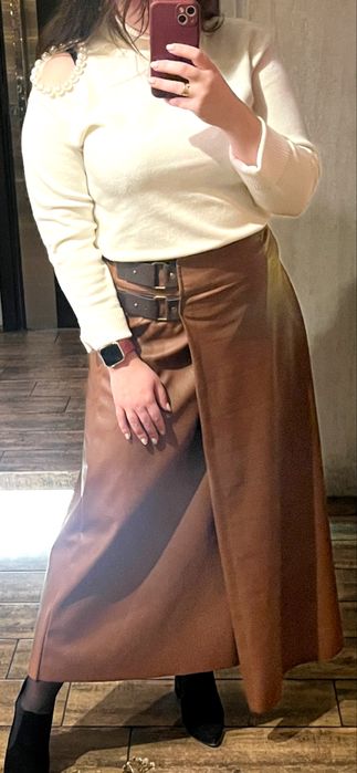 теплу шкіряна спідниця Італія 48,50,52 розмір