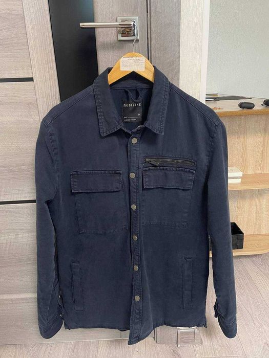 Продаю куртку/джинсовку Medecine розмір М.