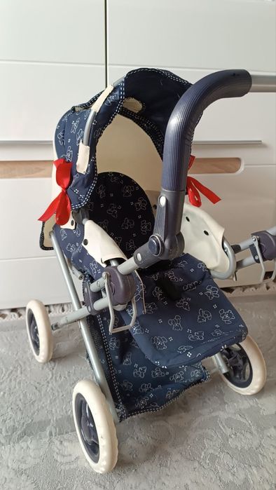 Візочок, коляска для ляльок