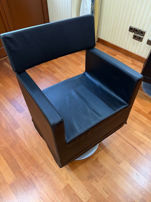 Перукарське крісло