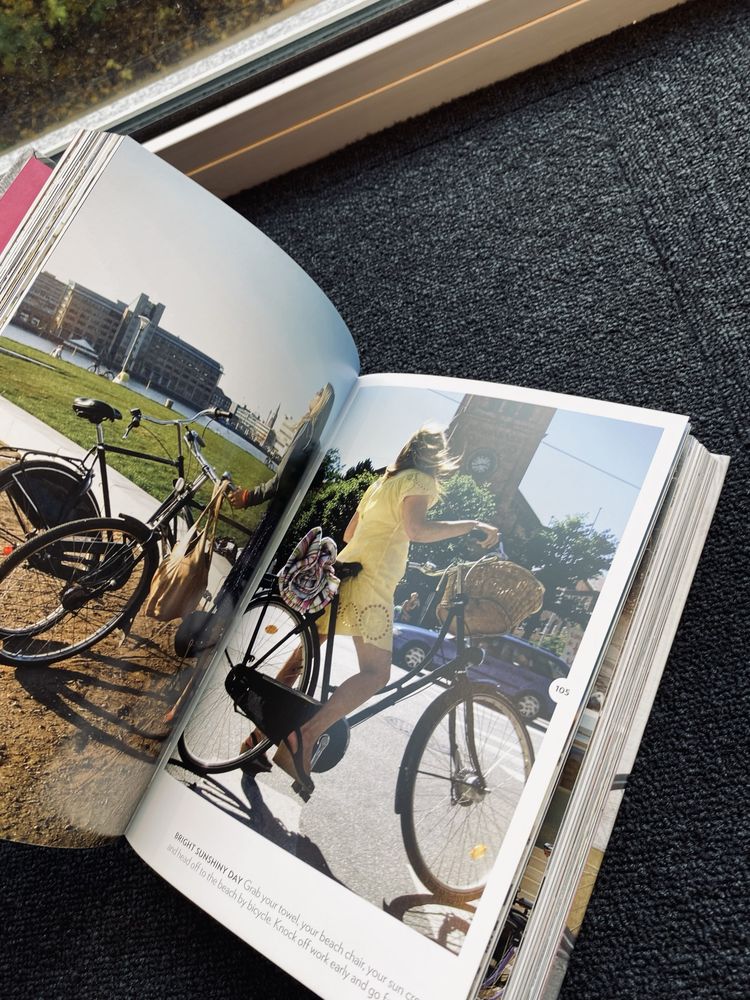 Thames & Hudson Cycle Chic. Mikael Colville-Andersen album