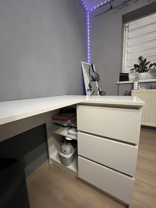 Biurko narożne z szafkami