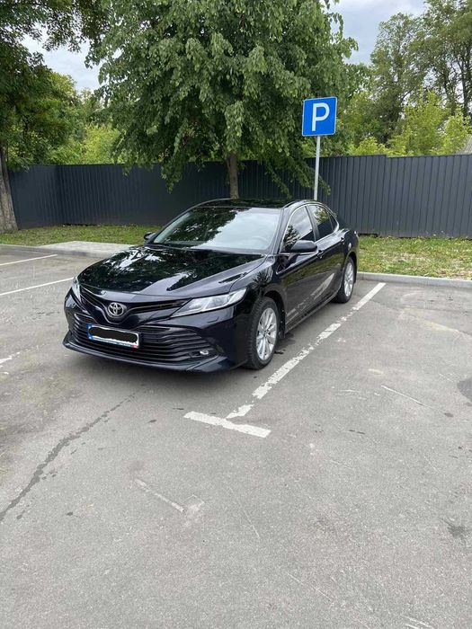 Продаж авто Toyota Camry 2017