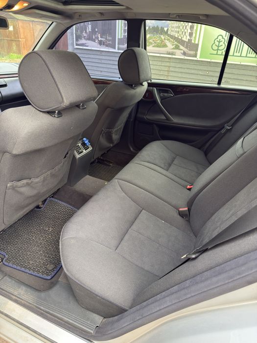 Mercedes W210 E280 4MATIC (газ/бензин)