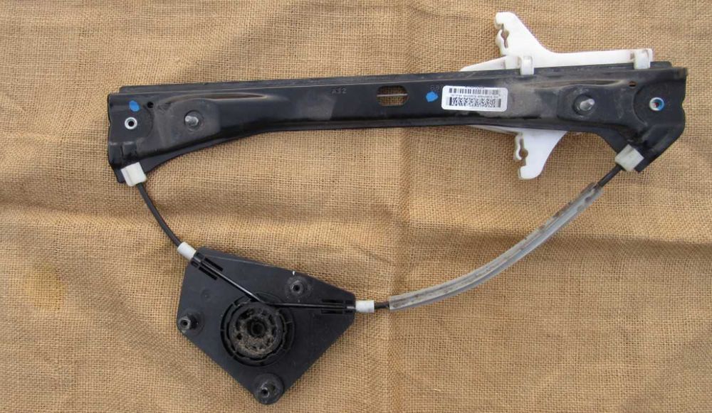 Стеклоподьемники 2шт дверей правой стороны VW Jetta 11-18 USA Б/У