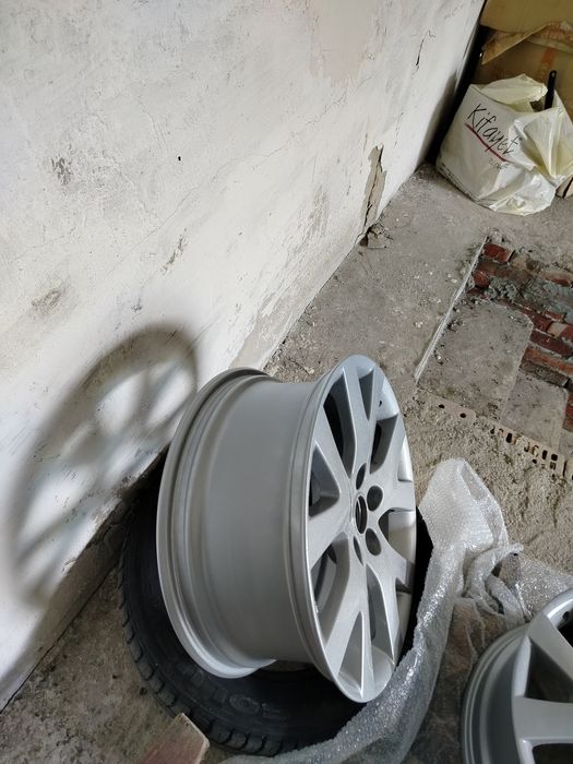 Продам или обменяю на 20 радиус  диски на Мазду ! Диски 18 радиуса