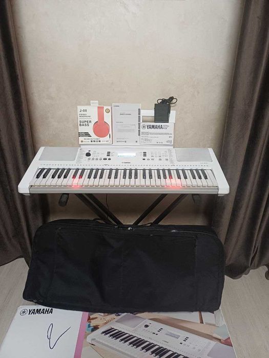 Синтезатор Yamaha EZ-300!!! Динамічна модель, піаніно. + Подарунки!